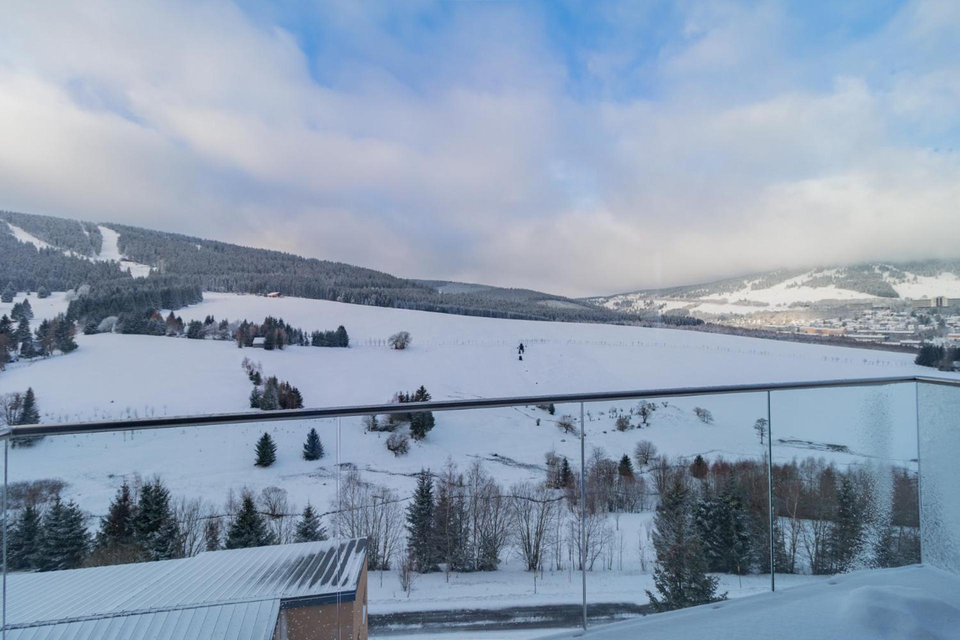 Apartmany Vista Klinovec Лоучна-под-Клиновцем Экстерьер фото